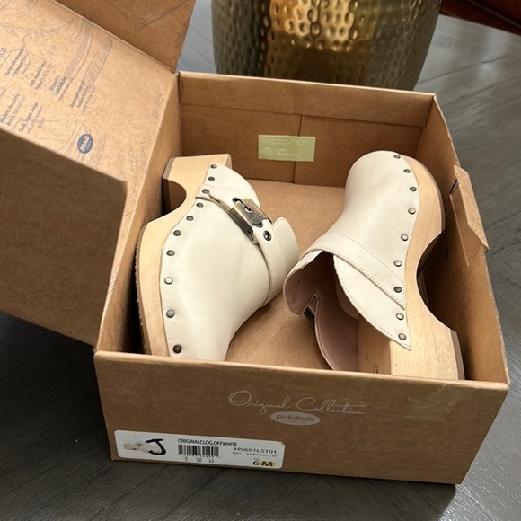 Dr. Scholl's Women's Original Clog Mule in Ivory Leather - Picture 2 of 10